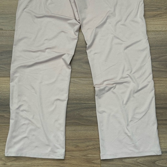Vuori Halo Modern Straight Leg Pants in Vintage Rose Heather Size Large - Picture 11 of 13
